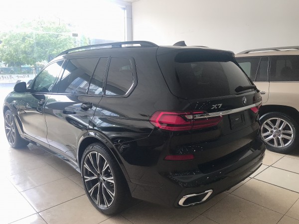 BMW Bán BMW X7 xDrive40i 3.0 màu đen 2020