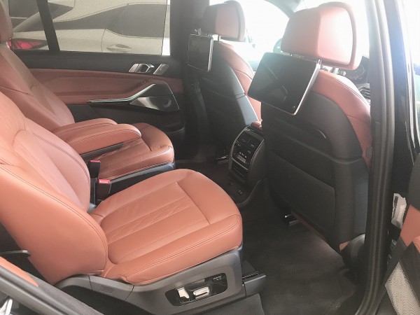 BMW Bán BMW X7 xDrive40i 3.0 màu đen 2020