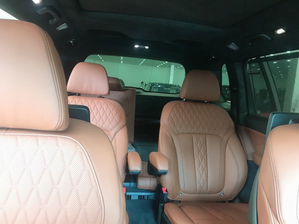 BMW Bán BMW X7 xDrive40i 3.0 màu đen 2020