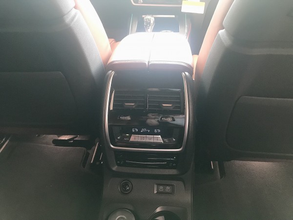 BMW Bán BMW X7 xDrive40i 3.0 màu đen 2020