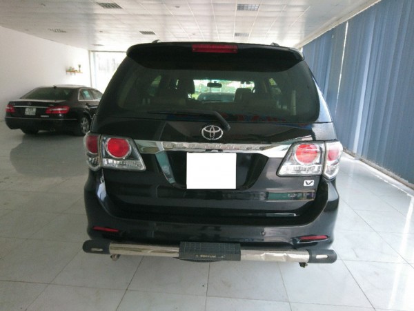Toyota Fortuner 2.7V 4x4 AT 2012