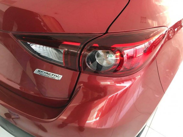 Mazda 3 1.5AT 2015 Hatchback