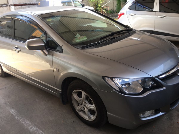 Honda Civic Xe Civic 1.8 AT màu xám bạc