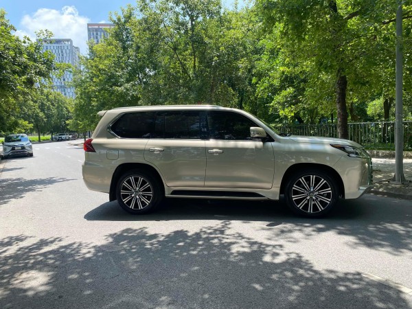 Lexus LX 570 Bán Lexus LX570 nhập Mỹ, màu vàng 2019