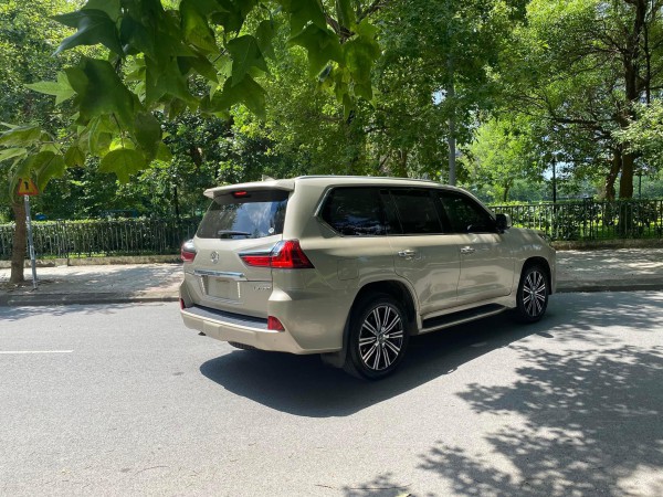 Lexus LX 570 Bán Lexus LX570 nhập Mỹ, màu vàng 2019