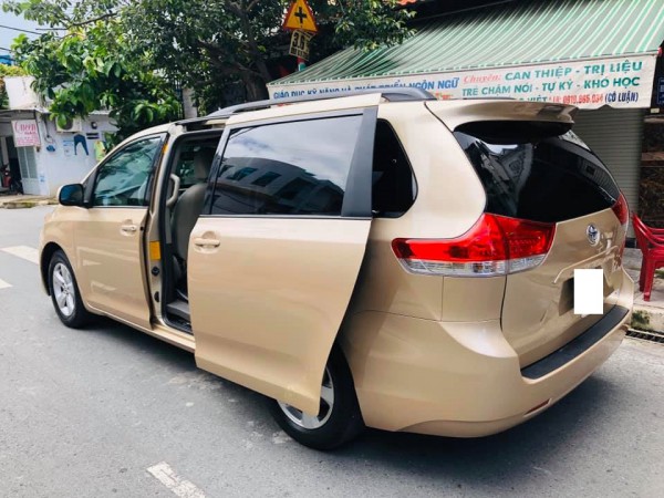 Toyota Sienna LE ĐK 2012 Nhập Mỹ Full Đồ Chơi HCM