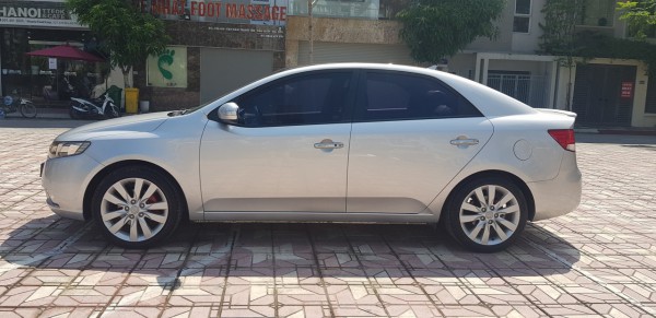 Kia Forte Bán Kia Forte SLI 1.6AT màu bạc 2009