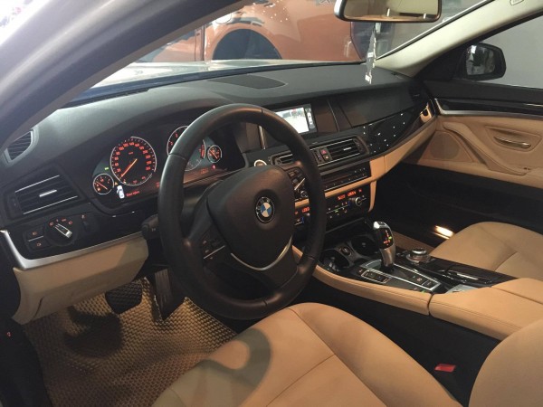 BMW 520 i  2.0AT 2016