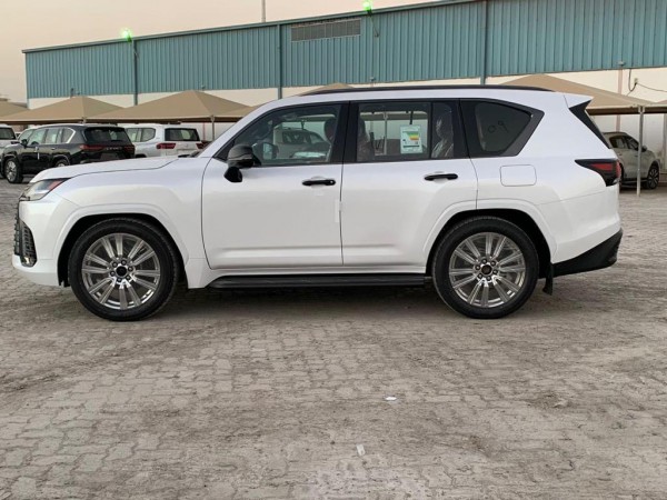 Lexus LX 570 Bán Lexus LX600 sản xuất 2022, mới 100%,