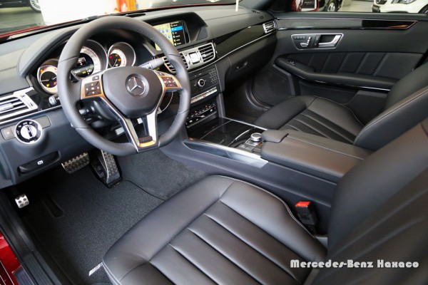 Mercedes-Benz E 250 Xe mới sản xuất trong năm 2016 tại MBV