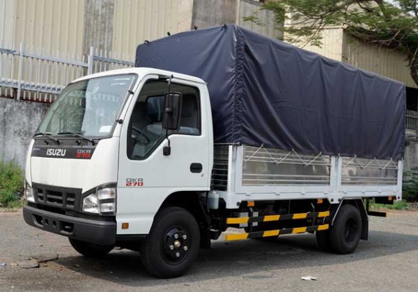 Isuzu QKR bán xe tải isuzu 1t9 thùng dài 4m4