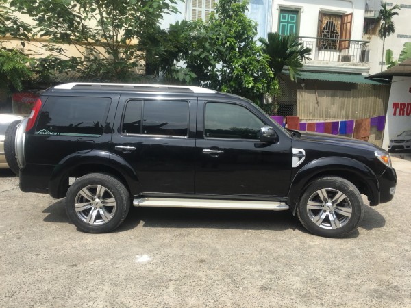 Ford Everest Everest 2012 số tự động 545 trđ màu đen