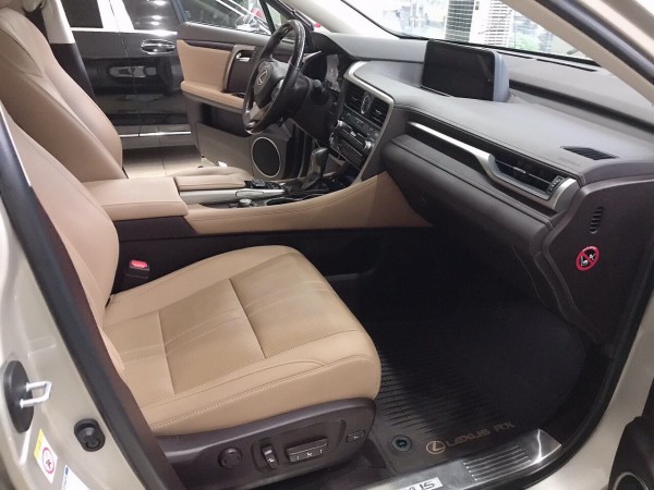 Lexus RX 350 Lexus RX350 sản xuất và đăng ký 2016,lăn