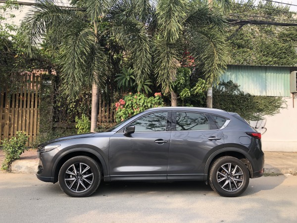 Mazda CX-5 bản 2.0 gia đình sử dụng