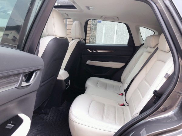 Mazda CX-5 bản 2.0 gia đình sử dụng