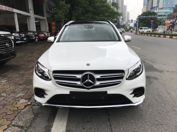 Mercedes-Benz glc300 2019 trắng