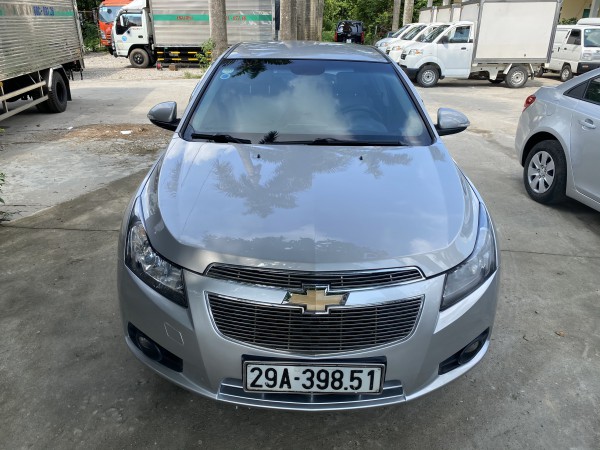 Chevrolet Cruze Bán xe chovrolet czui đời 2011,máy xăng