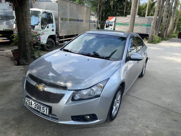 Chevrolet Cruze Bán xe chovrolet czui đời 2011,máy xăng