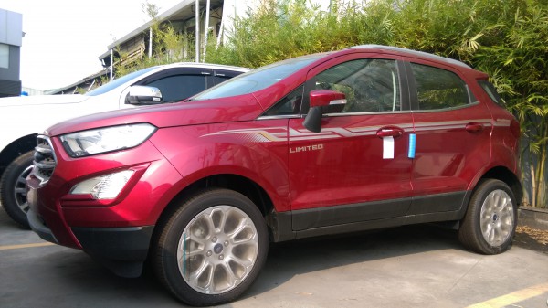 Ford Escort Ford Ecosport ông vua đường phố