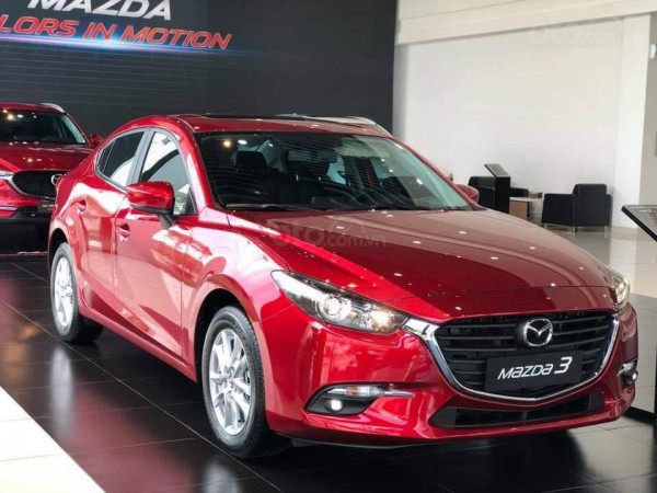 Mazda 3 Mazda 3 1.5 năm 2019, đỏ, ưu đãi 30triệu