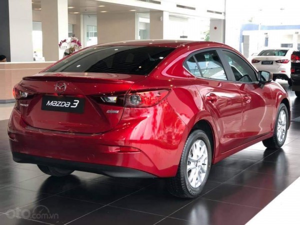 Mazda 3 Mazda 3 1.5 năm 2019, đỏ, ưu đãi 30triệu