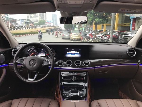 Mercedes-Benz E 250 2017 trắng