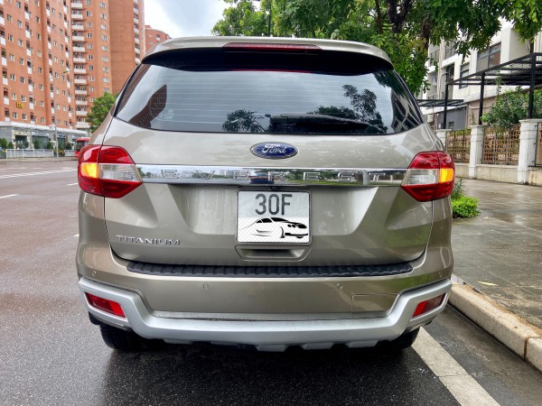 Ford Everest Ford Everest 2.2 Titanium 2017 Đẹp nhất