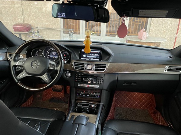 Mercedes-Benz E 400 Sản Xuất 2013, Đăng Kí 2015