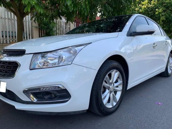 Chevrolet Cruze Cần bán xe Cruze LT 2017, số sàn,