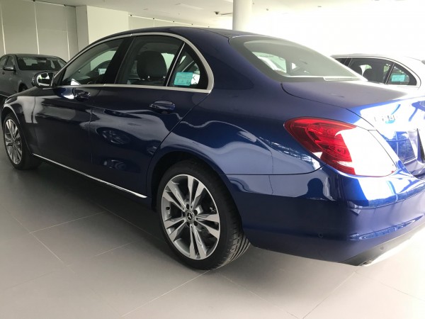 Mercedes-Benz C 250 XANH - XE CHẠY LƯỚT - GIÁ MỀM