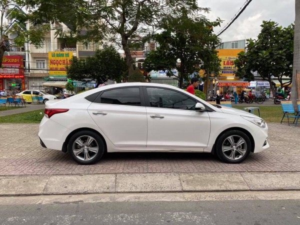 Hyundai Accent 2018, tự động, bản Full cao nhất