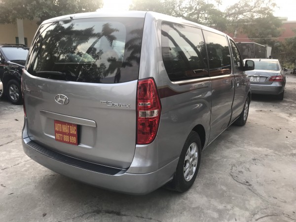 Hyundai Starex Bán xe Hyundai Starex,9 chỗ,máy dầu,2013