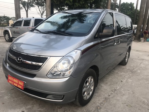 Hyundai Starex Bán xe Hyundai Starex,9 chỗ,máy dầu,2013