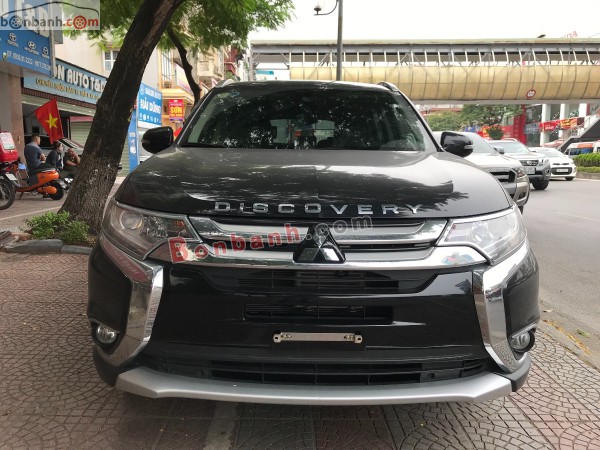 Mitsubishi Outlander Xe 2019, màu đen