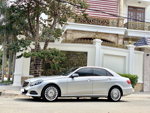Mercedes-Benz E 400 1 chủ Mới N.H.Ấ.T SG