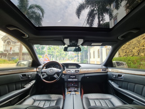 Mercedes-Benz E 400 1 chủ Mới N.H.Ấ.T SG