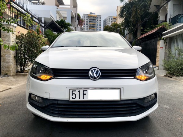 Volkswagen Polo nhập khẩu nguyên chiếc