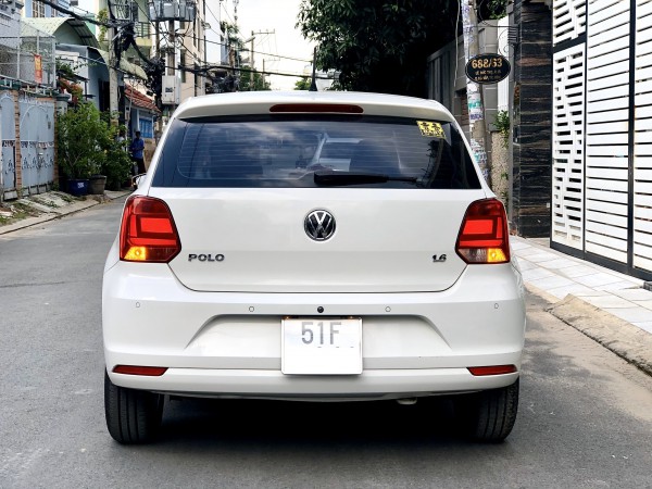 Volkswagen Polo nhập khẩu nguyên chiếc