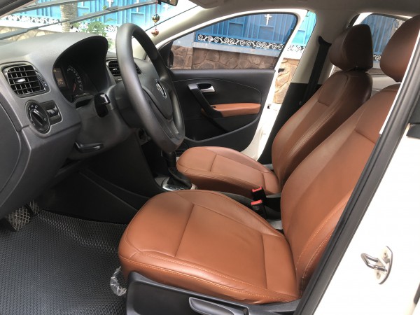 Volkswagen Polo nhập khẩu nguyên chiếc