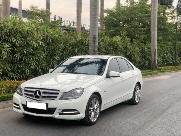 Mercedes-Benz 200 Cần bán Mercedes C200 2011, số tự động