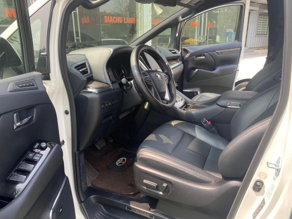Toyota Land Cruiser Bán Toyota Alphard model và đăng ký 2022
