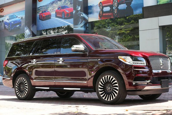 Lincoln Navigator Black Label 2021 nhập chính hãng