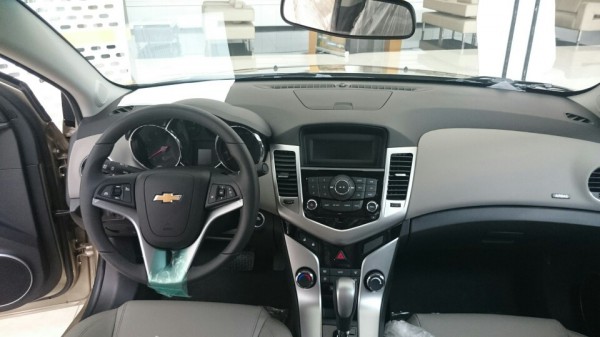 Chevrolet Cruze xe mới 2015