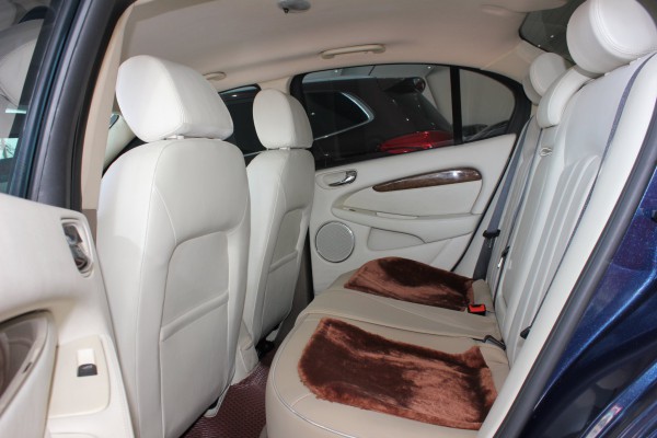 Jaguar X-Type nhập Anh 2009 2.1 AT xe cực sang trọng.