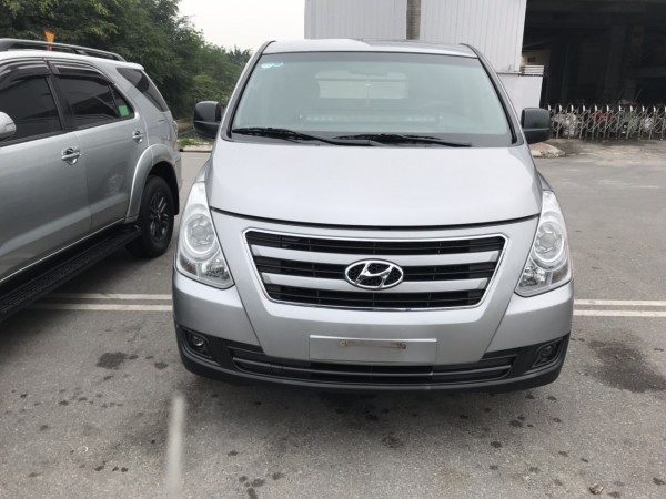 Hyundai Starex Bán xe starex 3 chỗ,900kg,máy dầu,2016