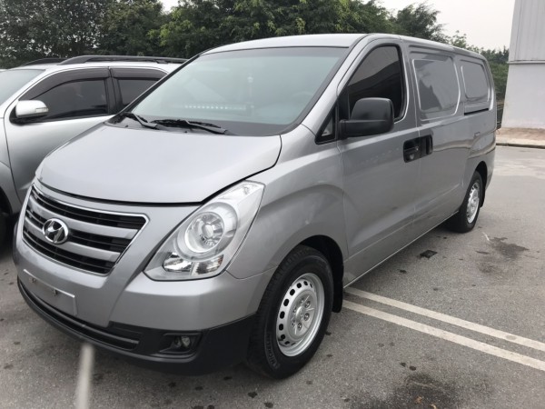 Hyundai Starex Bán xe starex 3 chỗ,900kg,máy dầu,2016