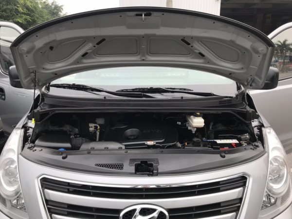 Hyundai Starex Bán xe starex 3 chỗ,900kg,máy dầu,2016