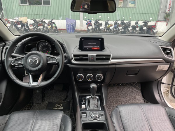 Mazda 3 Sedan 1.5L AT, đời 2019