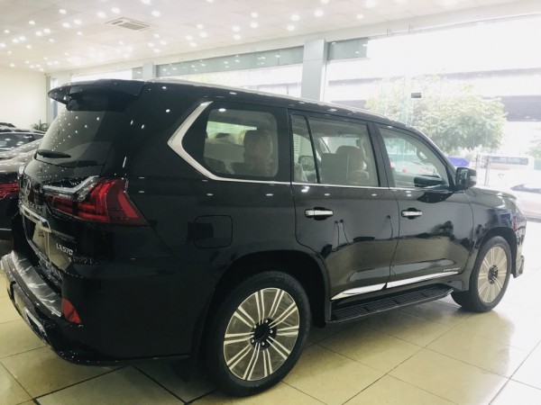 Lexus LX 570 Lexus LX570 Super Sport 2019