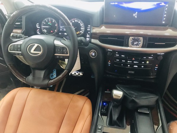 Lexus LX 570 Lexus LX570 Super Sport 2019